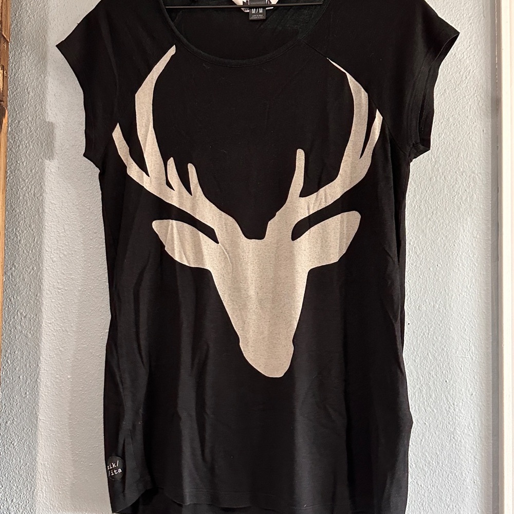 Nikita Black Graphic Cap Sleeve Tee with Cream Deer Design